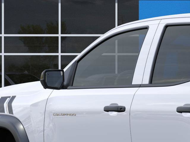 New 2025 Chevrolet Colorado Trail Boss w/ Off-Road Front Bumper Package AWD/4WD image 12
