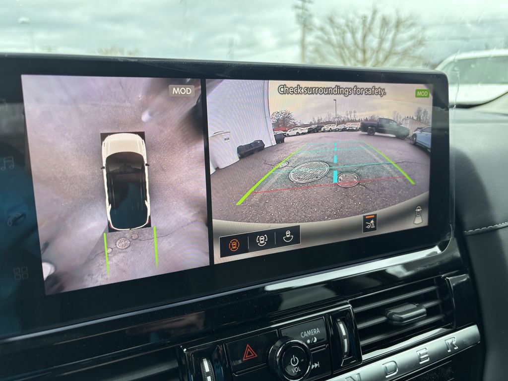 New 2026 Nissan Pathfinder SL image 31