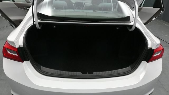 Used 2019 Chevrolet Malibu LS FWD image 14