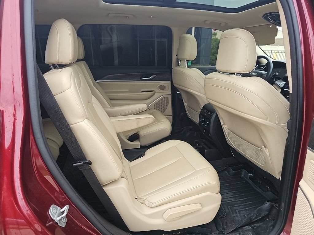 Used 2021 Jeep Grand Cherokee L Limited RWD image 19