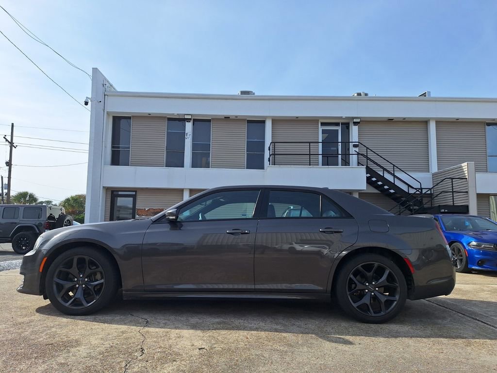 Used 2021 Chrysler 300 S w/ S Model Appearance Package image 4
