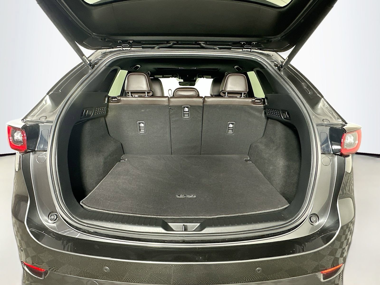 Certified 2025 MAZDA CX-5 Signature image 28