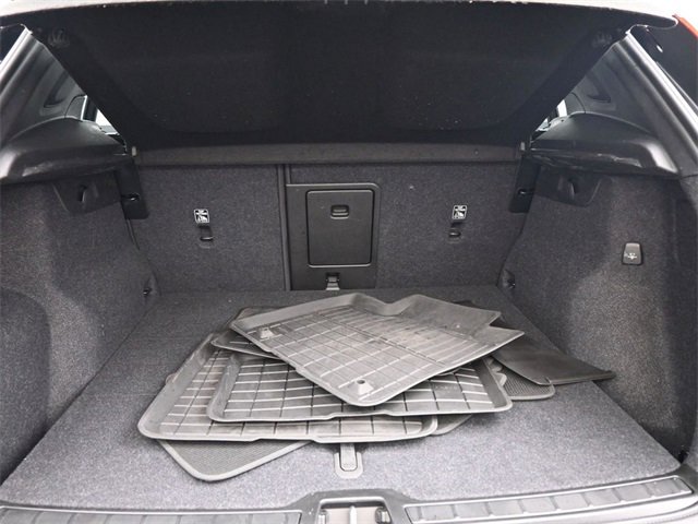 Used 2024 Volvo XC40 B5 Plus w/ Climate Package image 30
