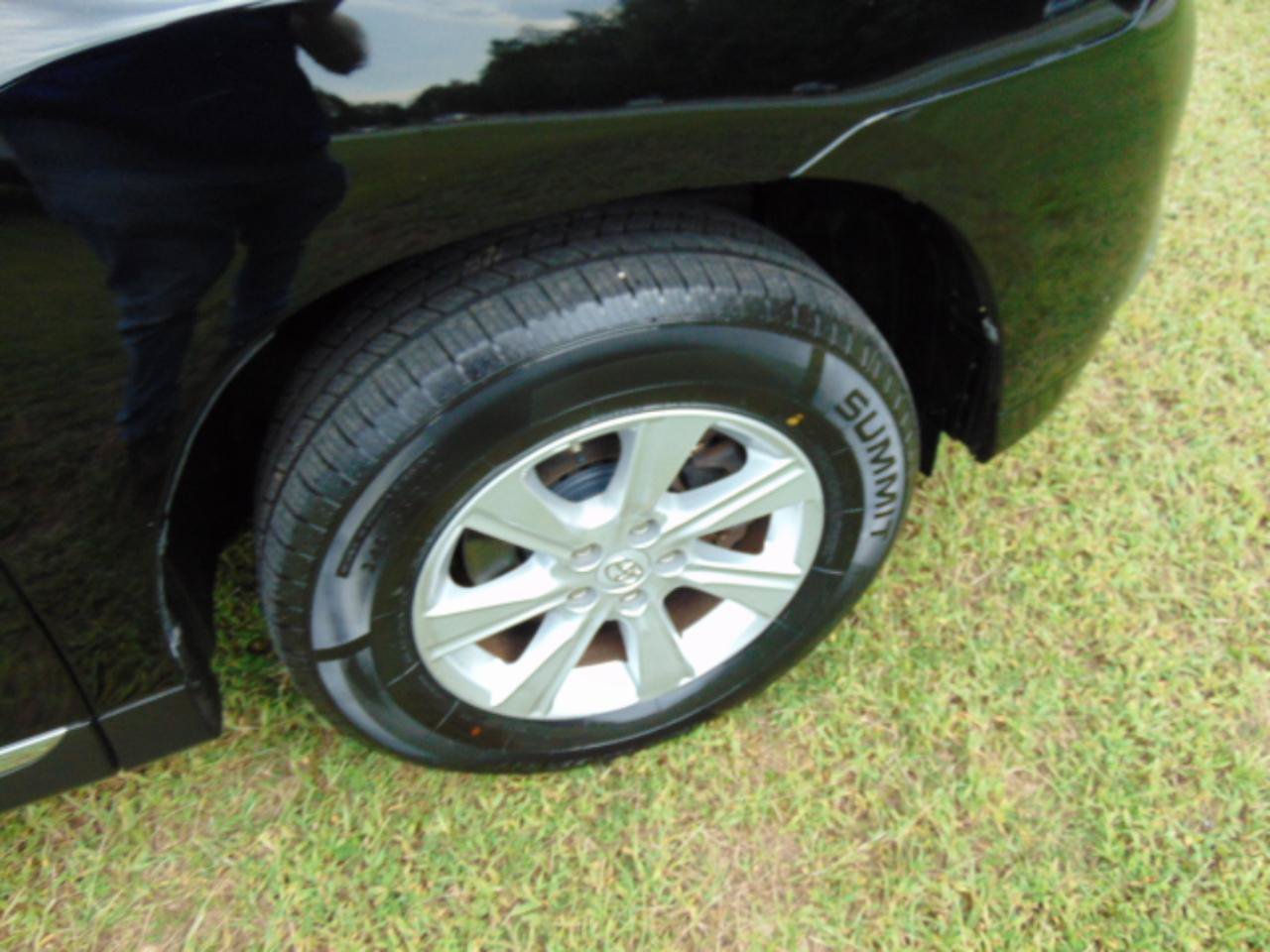 Used 2012 Toyota Highlander SE w/ Tow Pkg AWD/4WD image 19