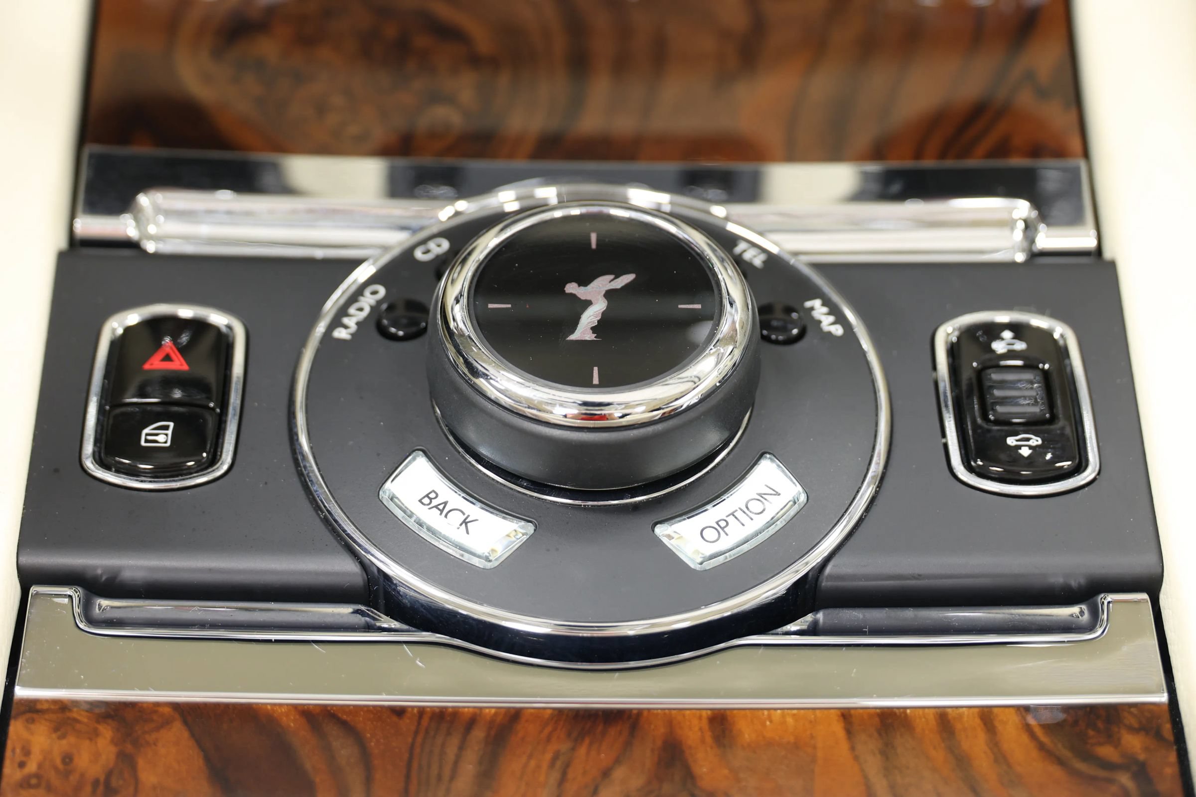 Used 2016 Rolls-Royce Ghost RWD image 46