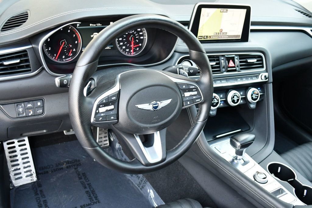 Used 2021 Genesis G70 3.3T image 12