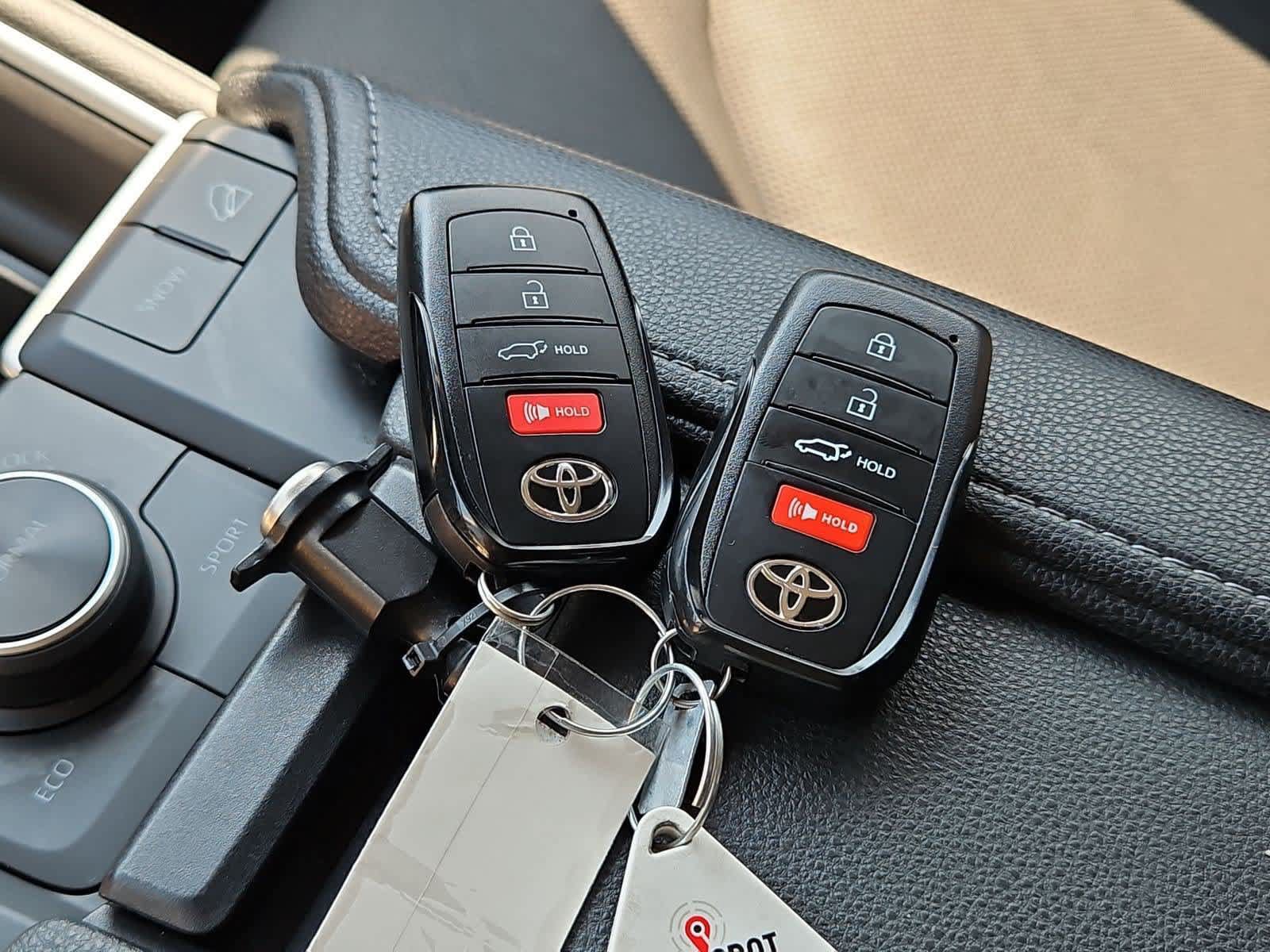 Used 2025 Toyota Grand Highlander AWD image 36
