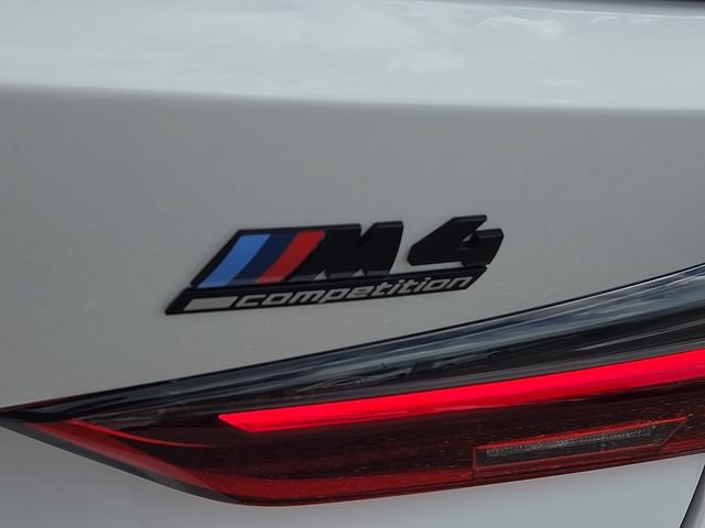 Used 2022 BMW M4 Competition w/ M Carbon Exterior Package RWD image 31