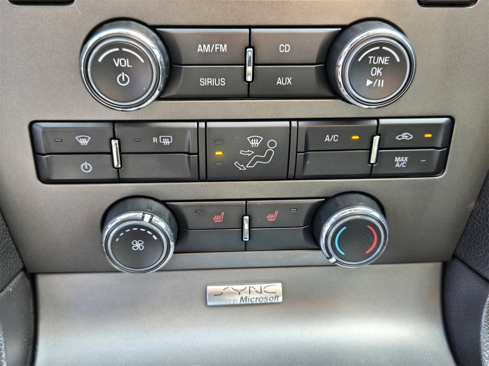 Used 2010 Ford Mustang GT image 16