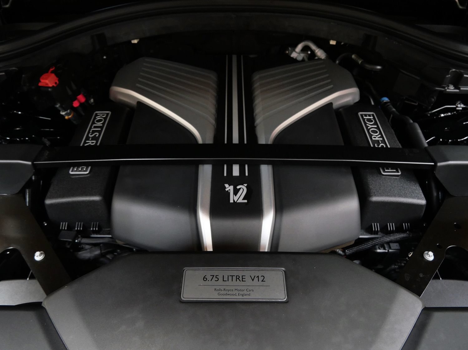 Certified 2023 Rolls-Royce Cullinan Black Badge w/ Driver's Package AWD/4WD image 25