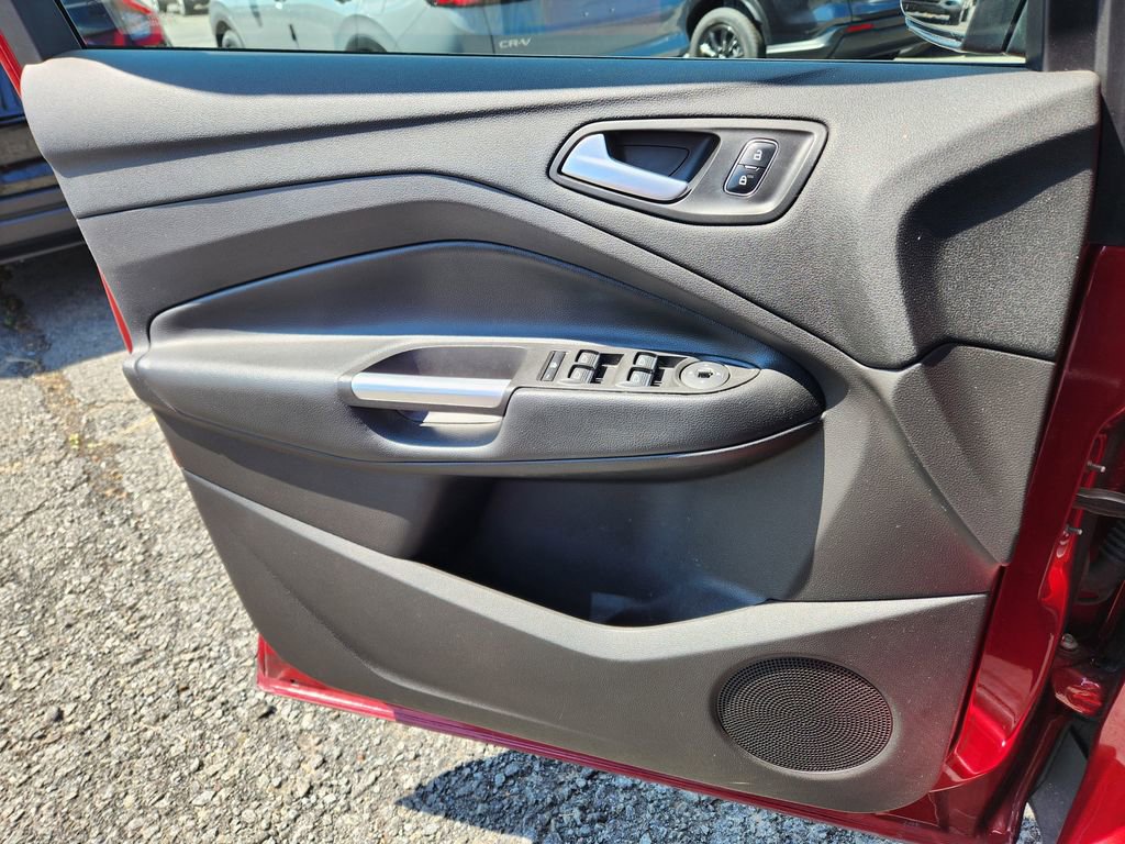 Used 2019 Ford Escape SE image 24