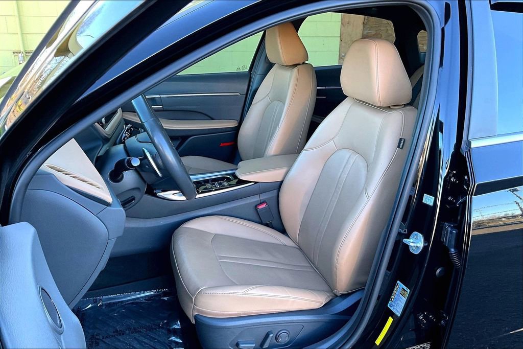 Used 2022 Hyundai Sonata Limited w/ Cargo Package image 9