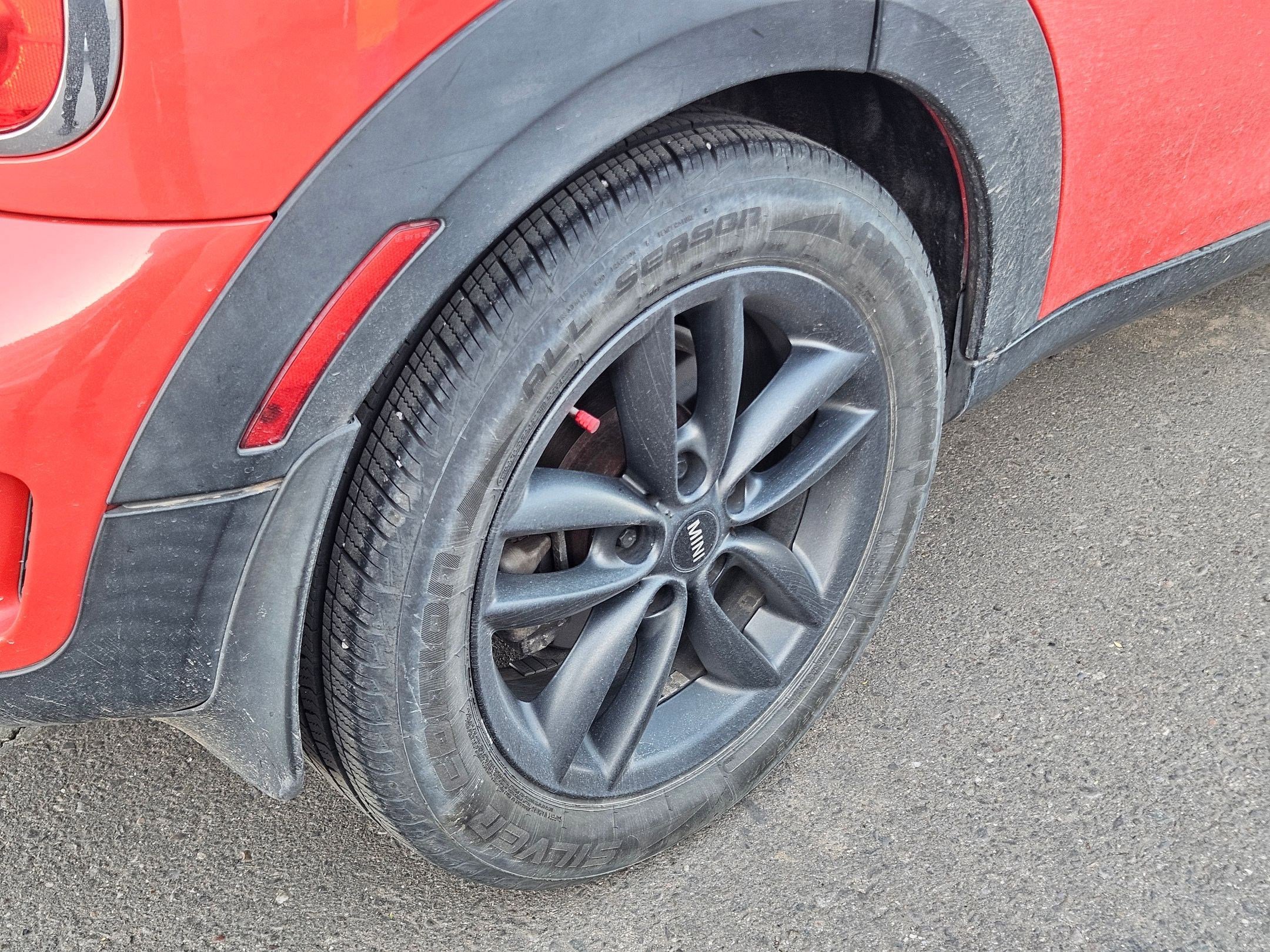 Used 2011 MINI Cooper Countryman S image 12