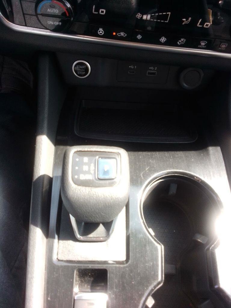 Used 2021 Nissan Rogue SV w/ Premium Package AWD/4WD image 12