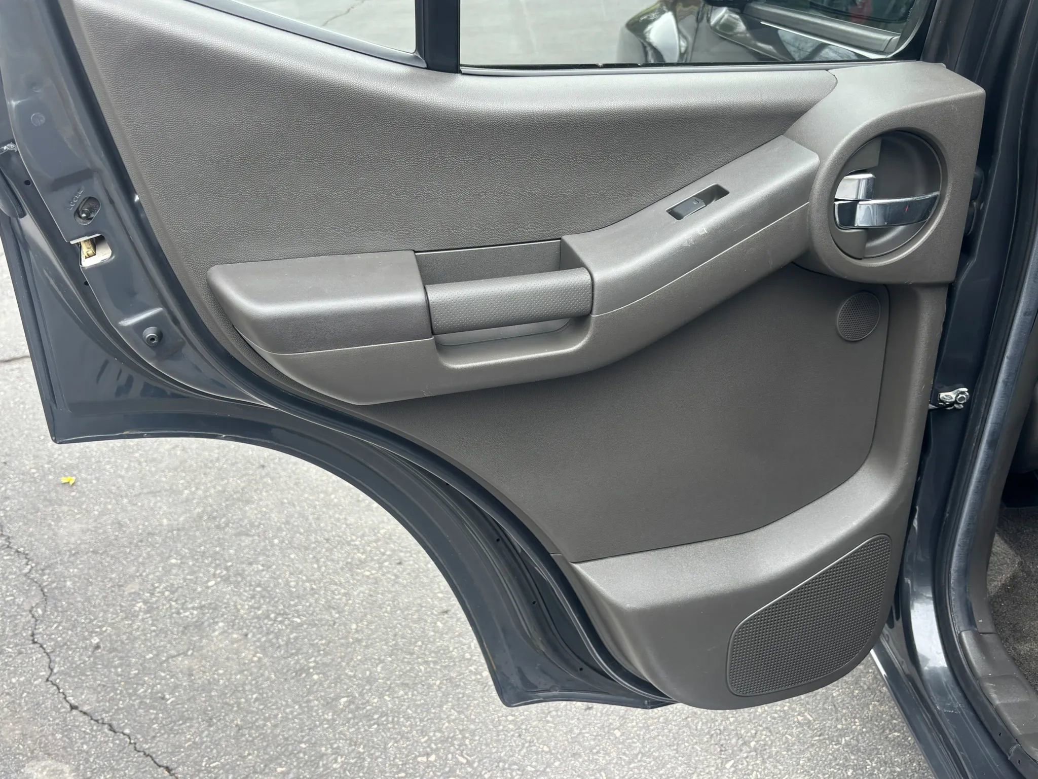 Used 2013 Nissan Xterra PRO-4X w/ Pro-4x Leather Pkg AWD/4WD image 13