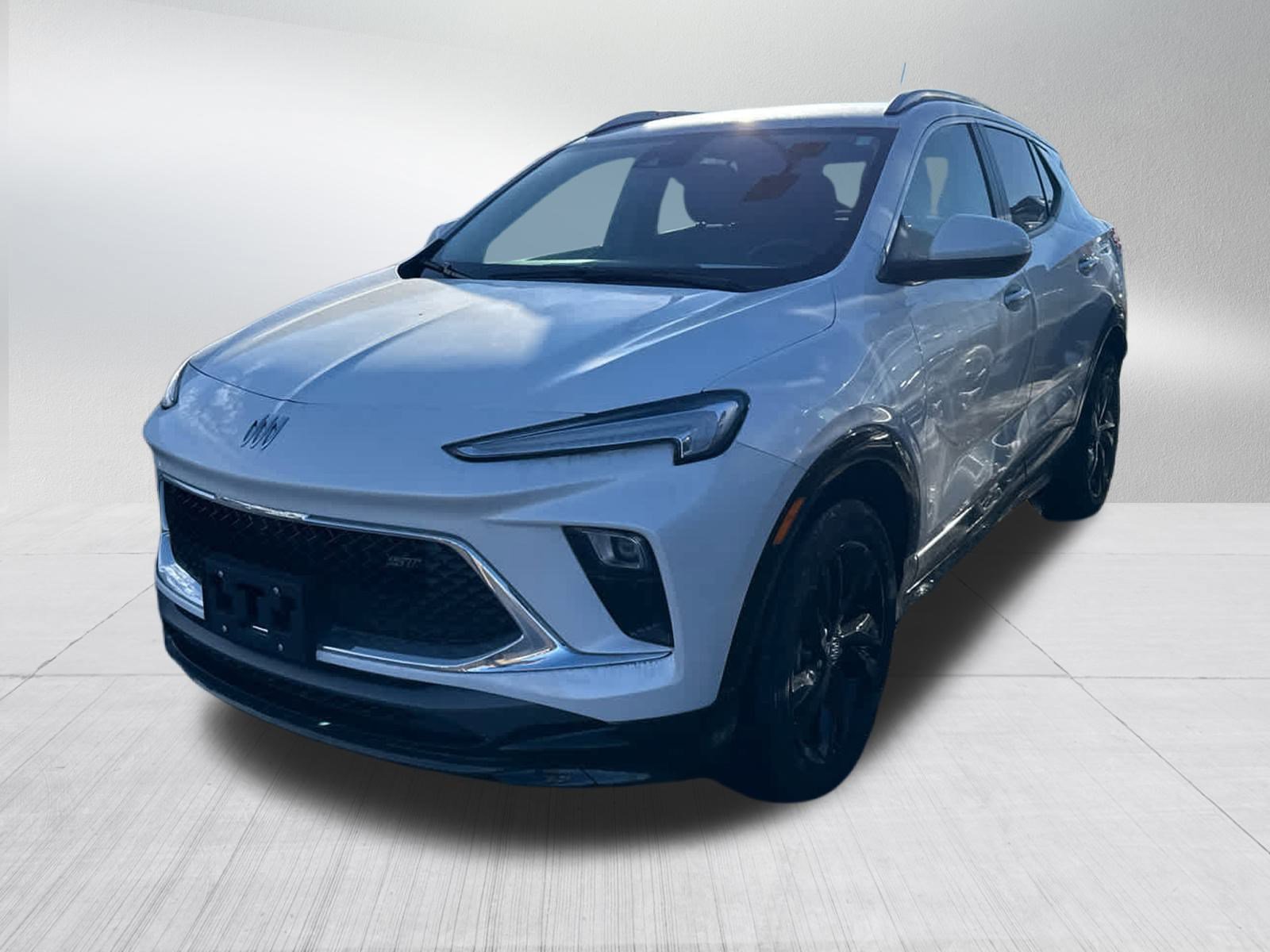 Used 2024 Buick Encore GX Sport Touring w/ Comfort Package image 3