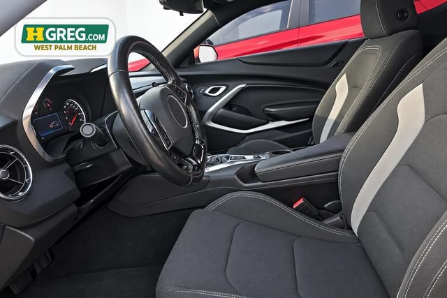 Used 2020 Chevrolet Camaro LT RWD image 10