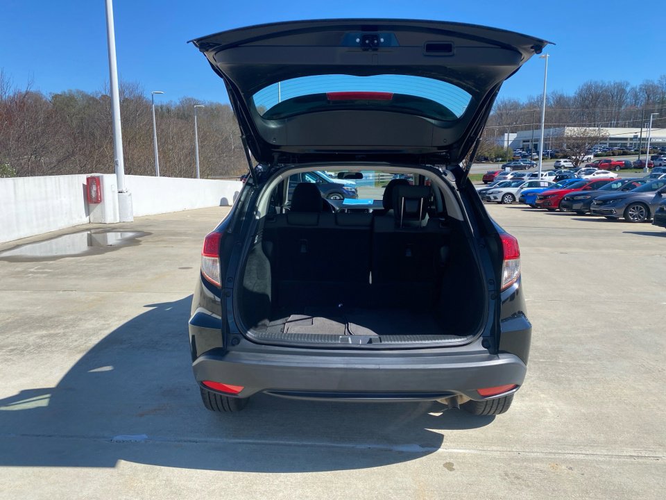 Certified 2021 Honda HR-V LX image 18