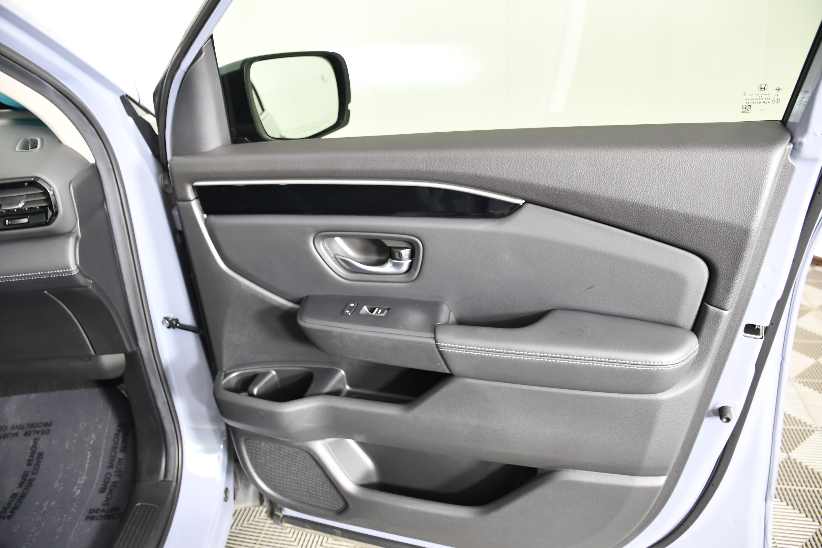 Certified 2025 Honda Pilot Touring image 40