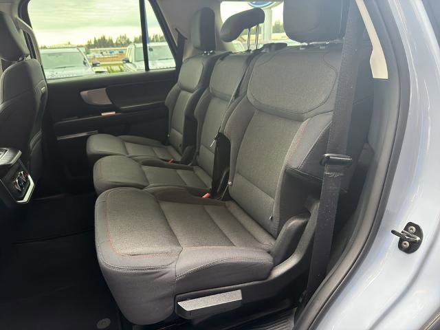 Certified 2025 Ford Expedition Active AWD/4WD image 38