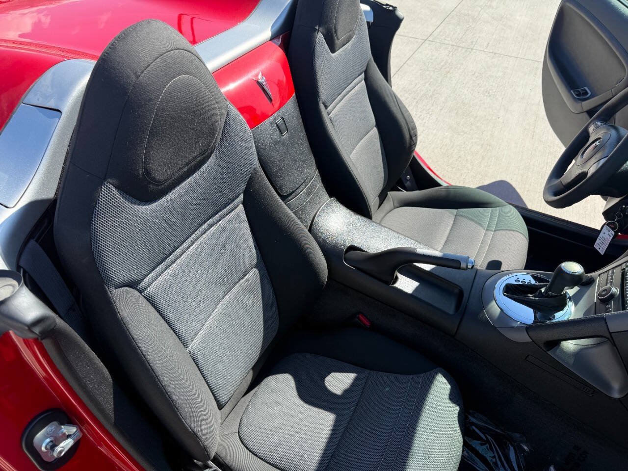 Used 2006 Pontiac Solstice Convertible w/ Power Package RWD image 22