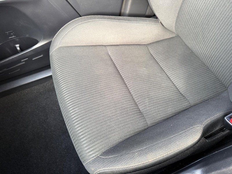 Used 2015 Toyota RAV4 XLE AWD/4WD image 26