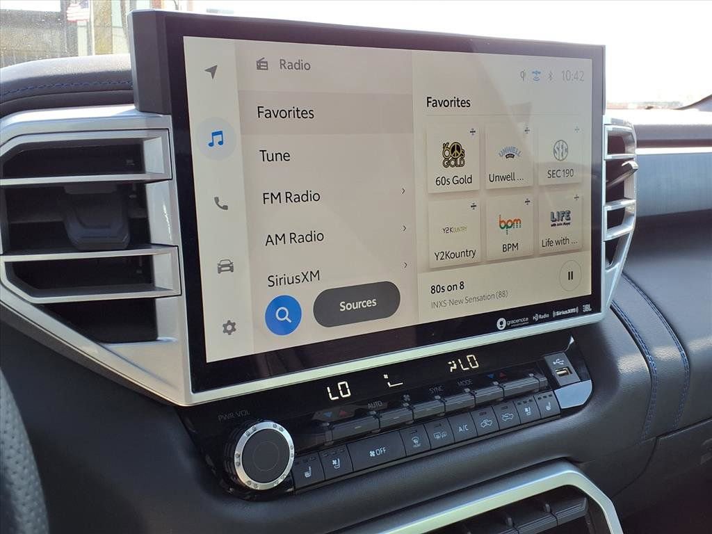 Used 2023 Toyota Tundra Platinum image 11