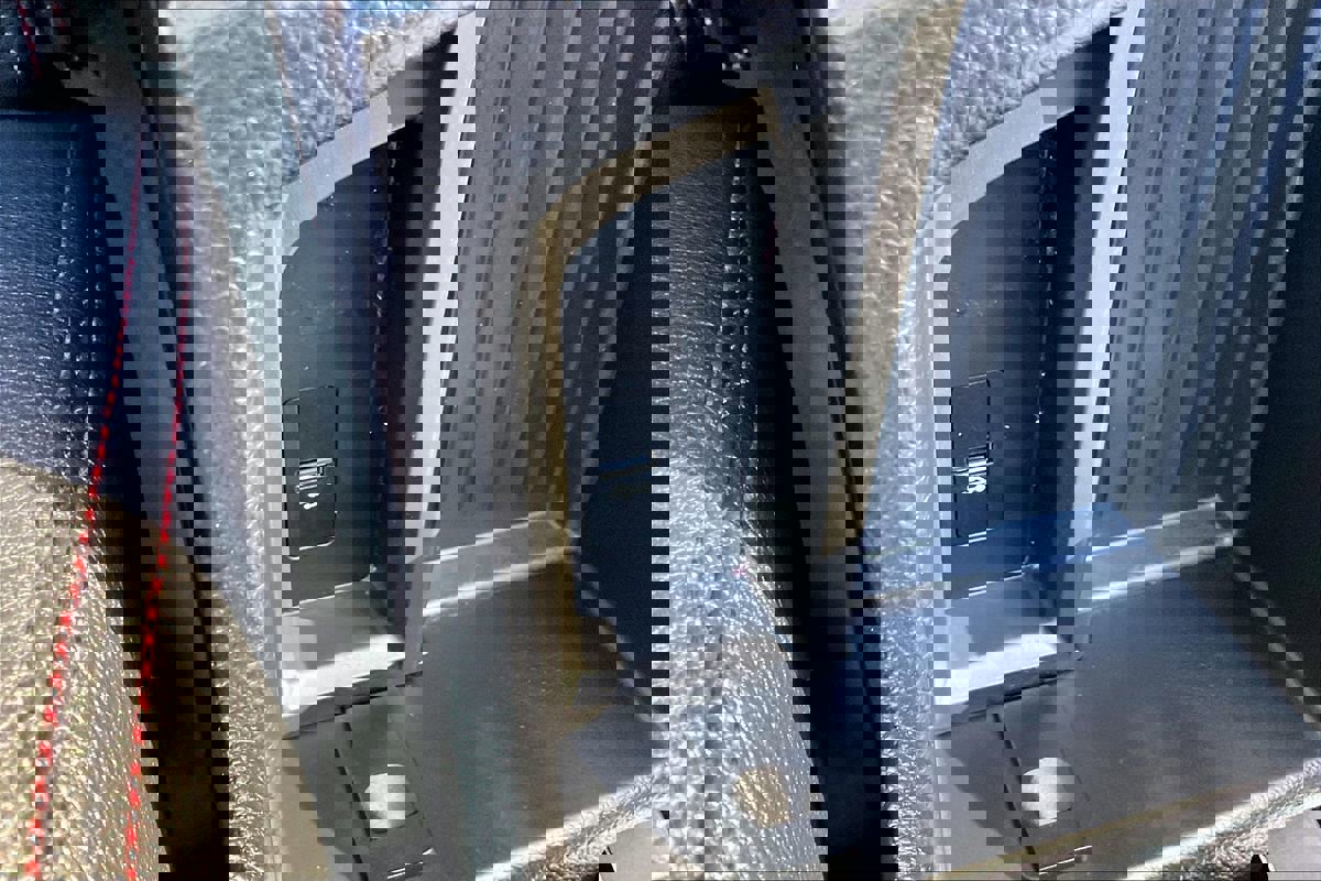 Used 2018 BMW 330i Sedan w/ Shadow Sport Edition image 5