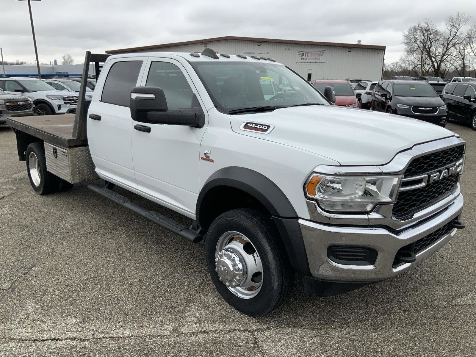 Used 2023 RAM 4500 Tradesman w/ Chrome Appearance Group AWD/4WD image 2