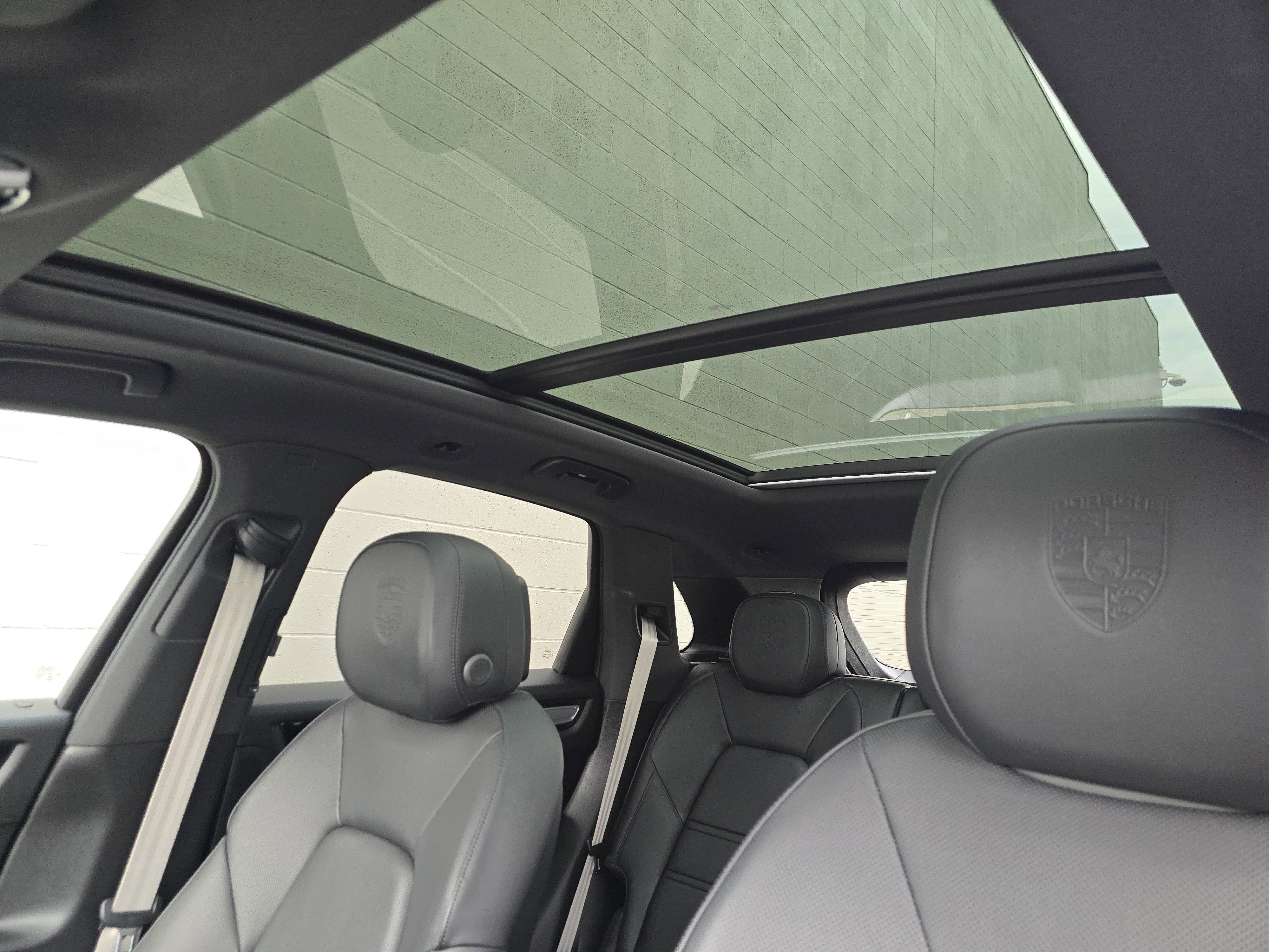 Certified 2023 Porsche Cayenne S Platinum image 13