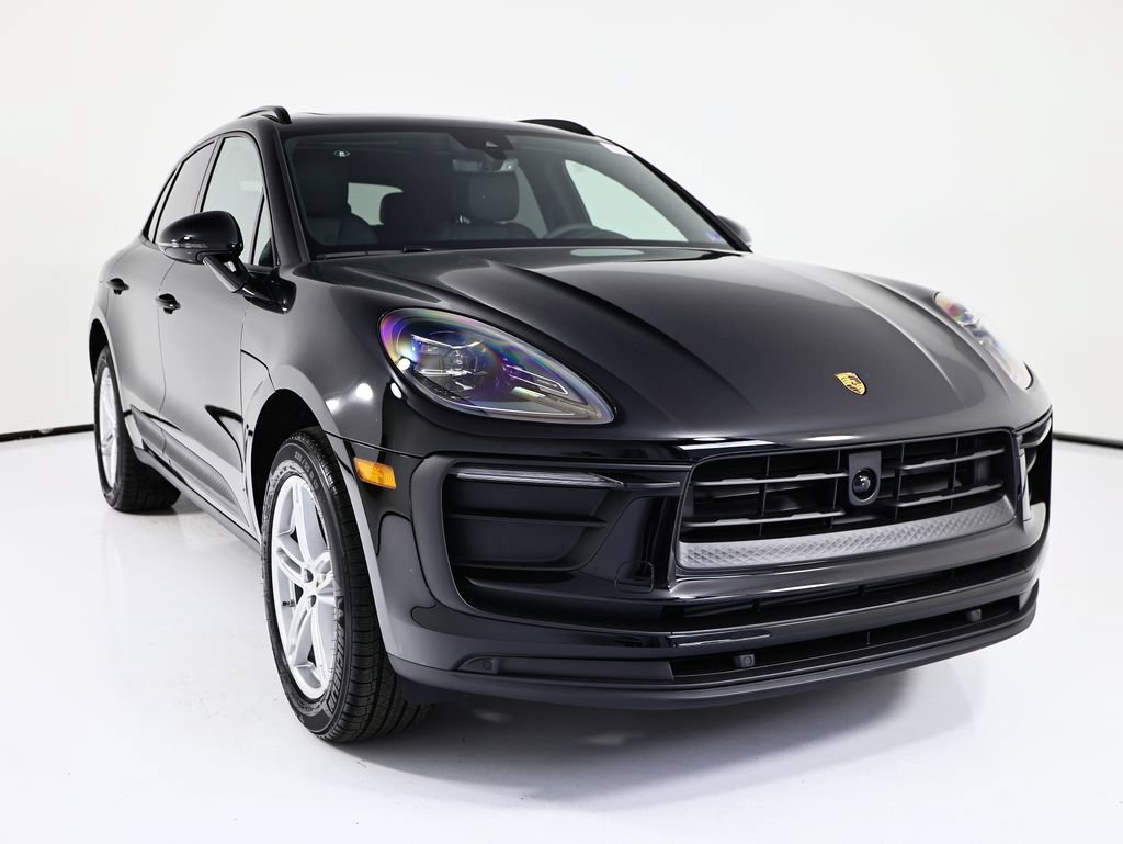 New 2026 Porsche Macan AWD/4WD image 9