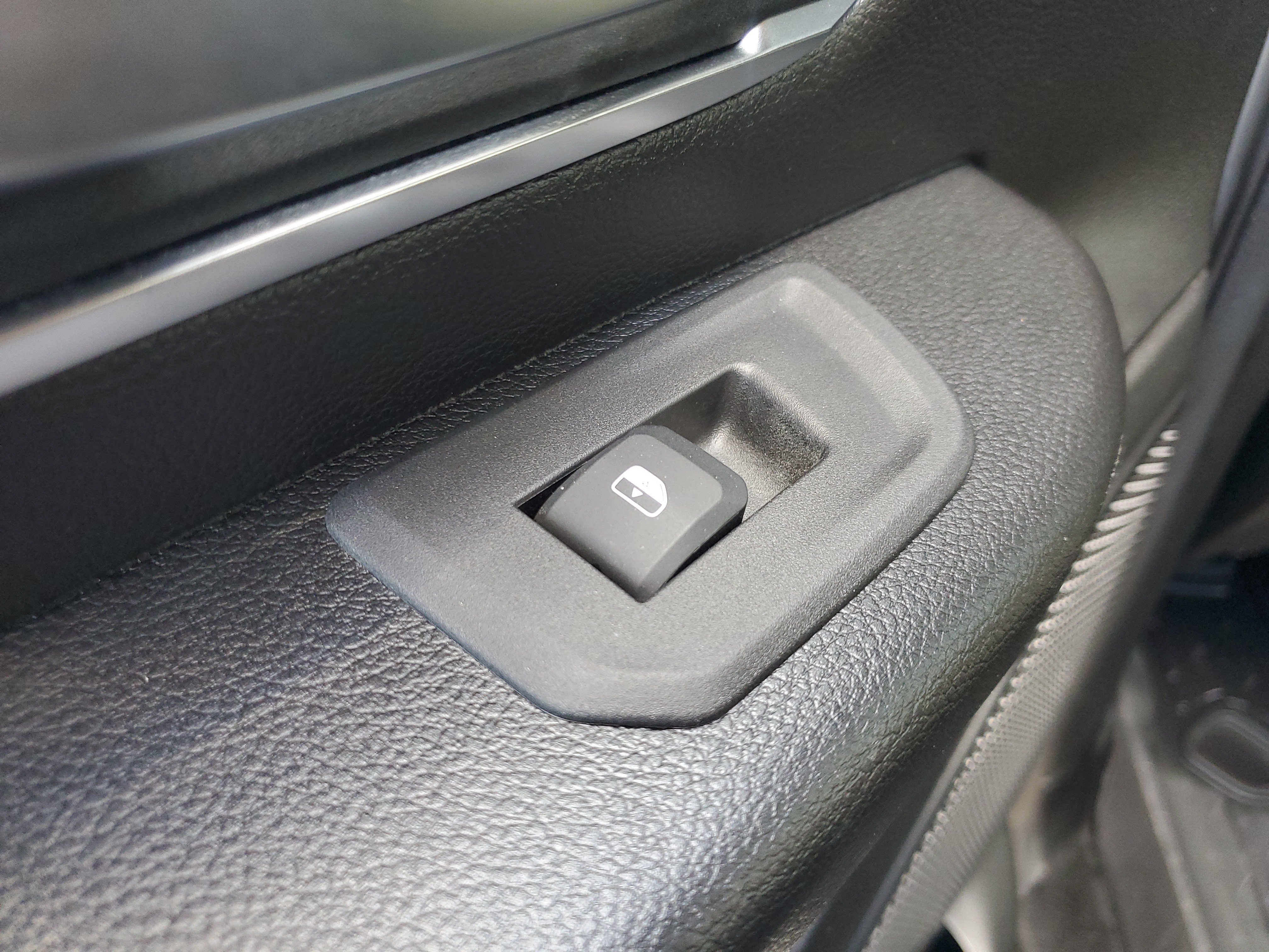 Used 2025 RAM 1500 Big Horn AWD/4WD image 17