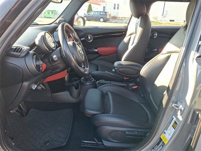 Used 2017 MINI Cooper S image 14