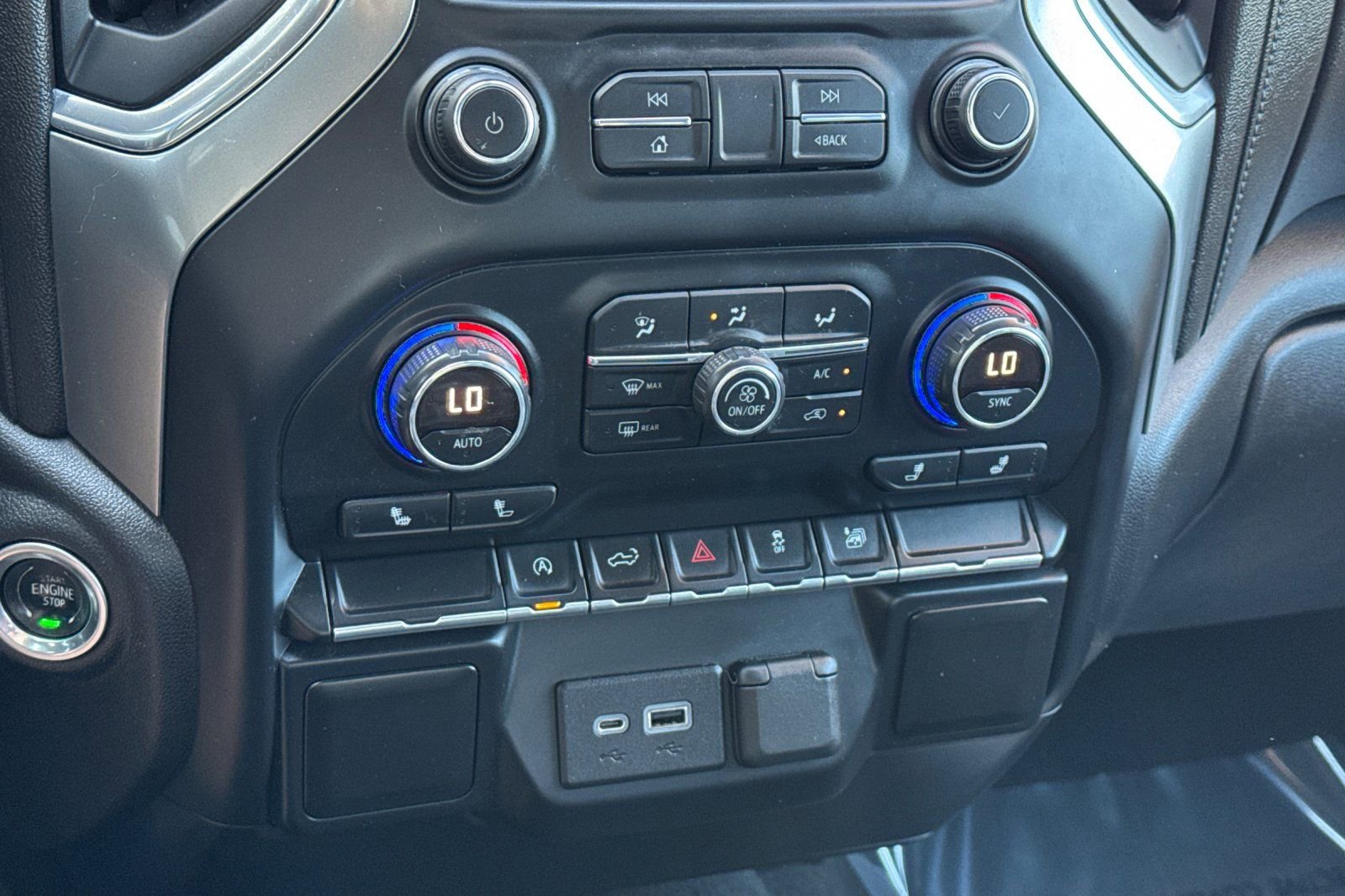 Used 2019 Chevrolet Silverado 1500 LT w/ All-Star Edition AWD/4WD image 19