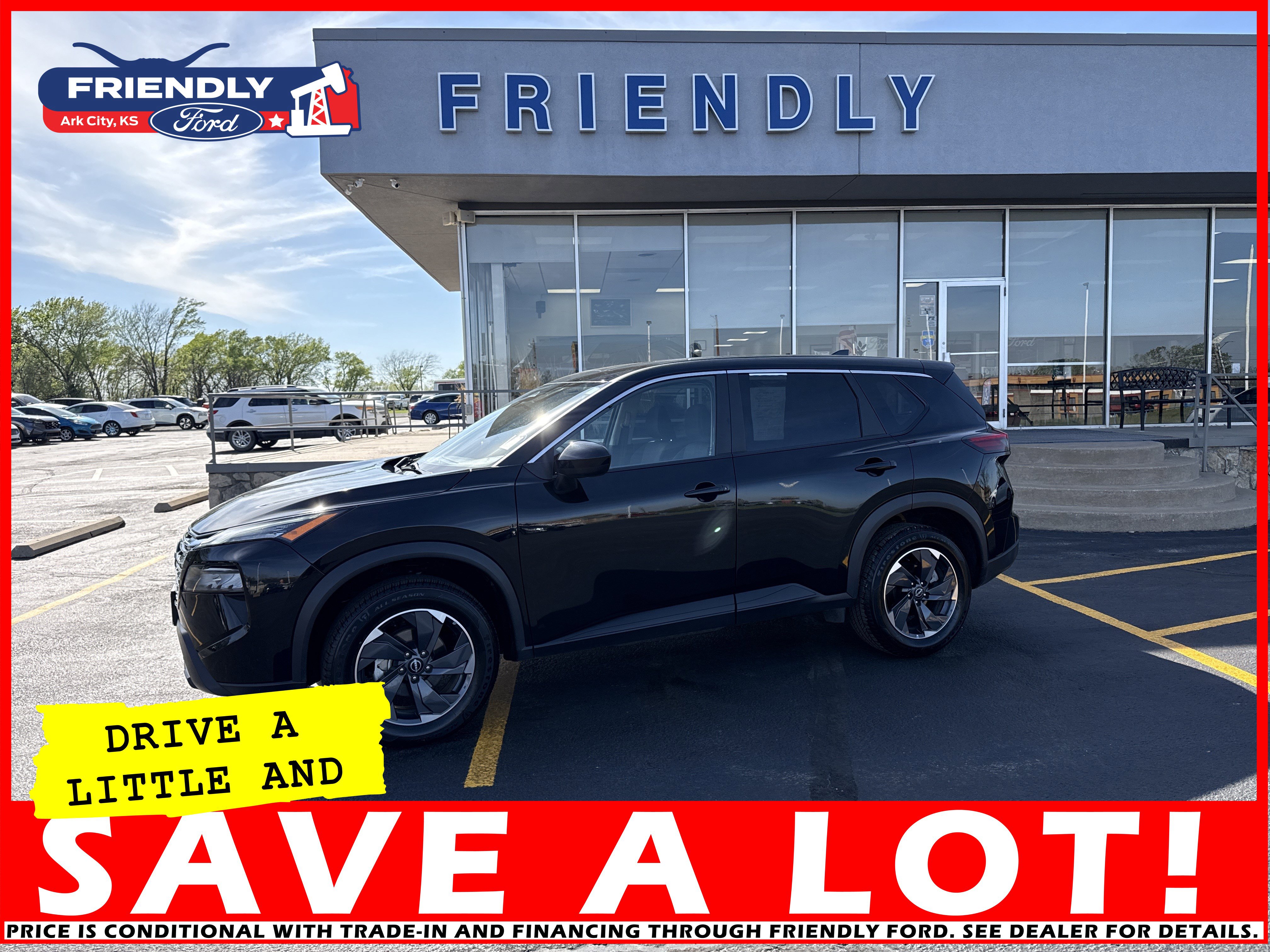 Used 2024 Nissan Rogue SV image 2