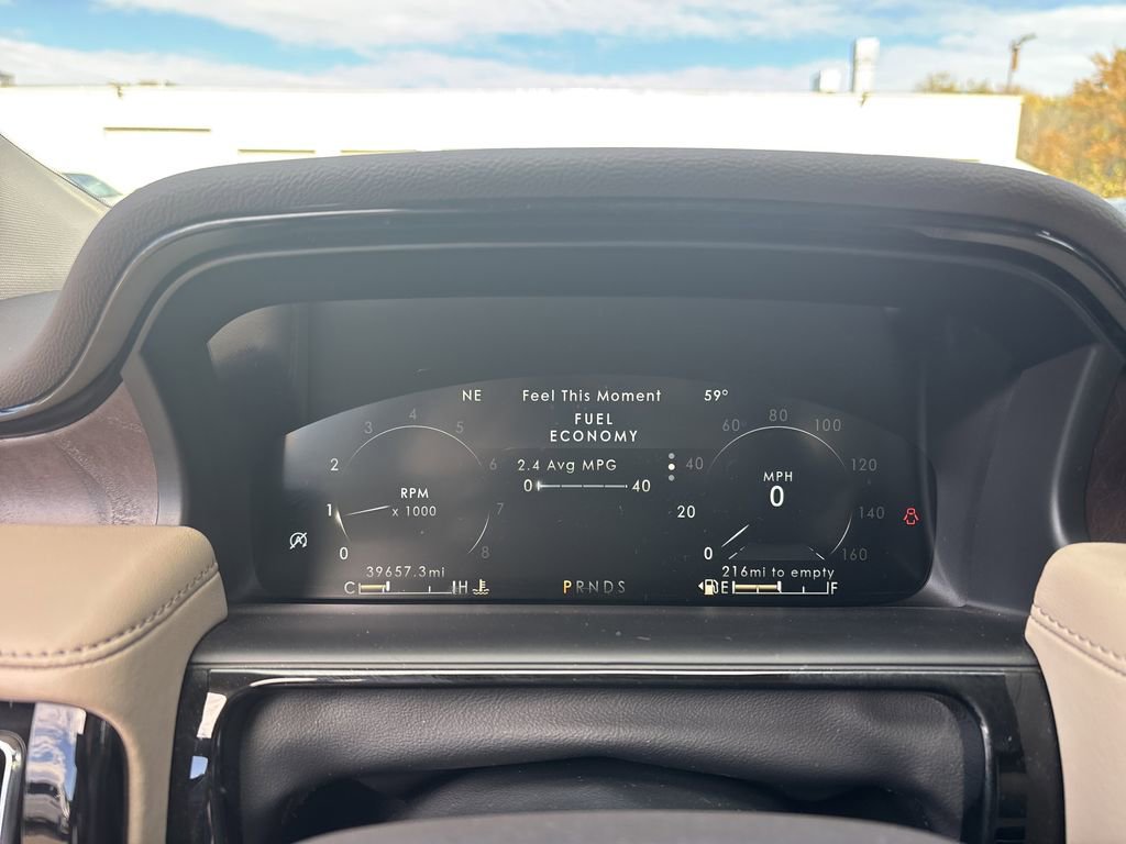 Certified 2022 Lincoln Nautilus Reserve w/ Luxury Package image 22