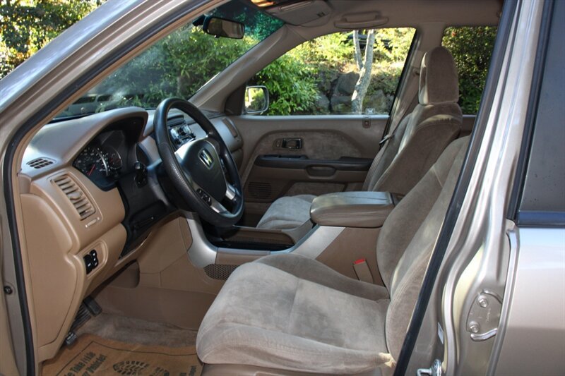 Used 2004 Honda Pilot EX image 5