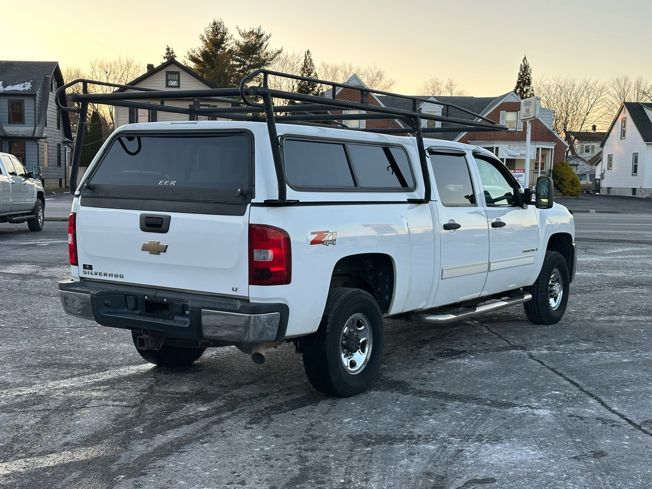 Used 2009 Chevrolet Silverado 2500 LT w/ Suspension Package, Off-Road image 16