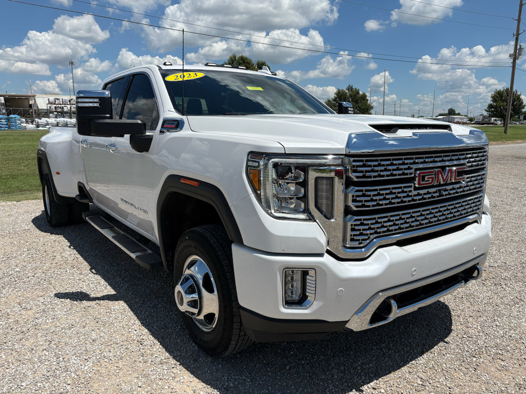 Used 2023 GMC Sierra 3500 Denali AWD/4WD image 3