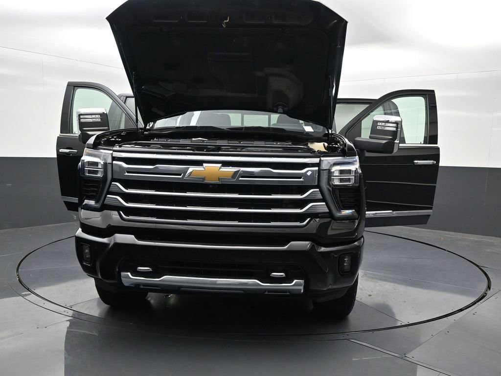 Used 2024 Chevrolet Silverado 2500 High Country w/ High Country Premium Package AWD/4WD image 40