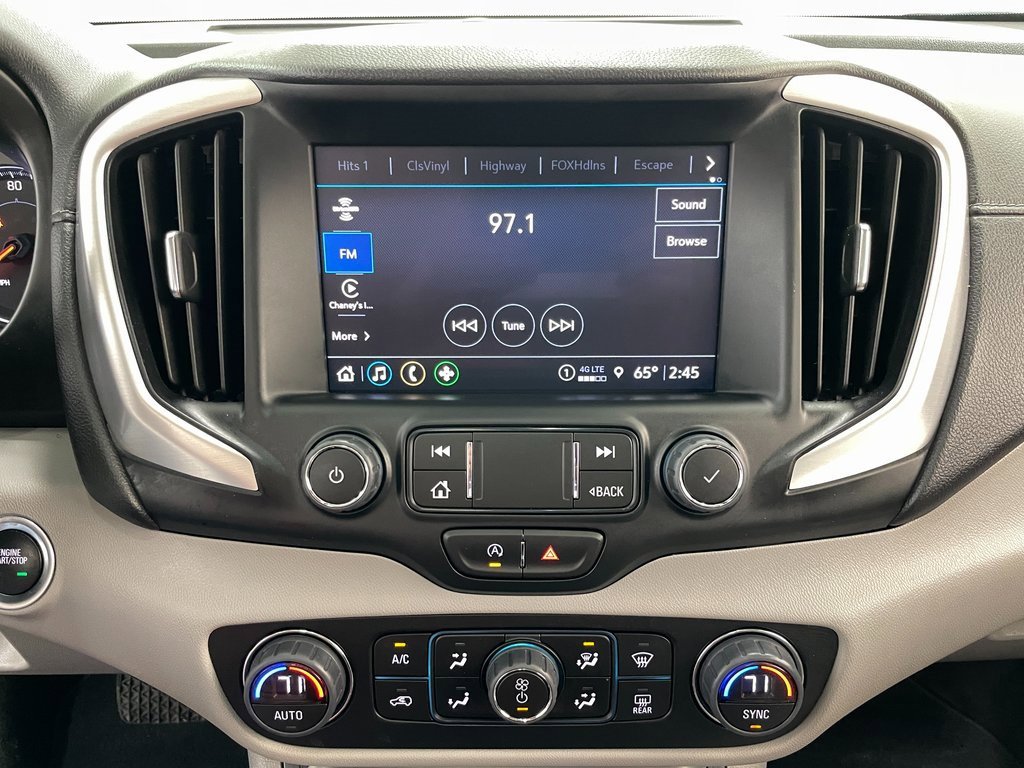 Used 2024 GMC Terrain SLT image 30