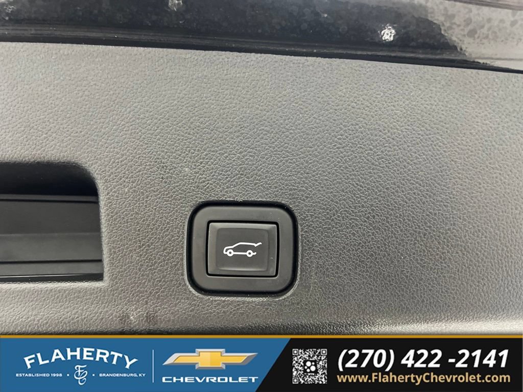 Used 2024 Chevrolet Traverse RS w/ LPO, Floor Liner Package AWD/4WD image 22