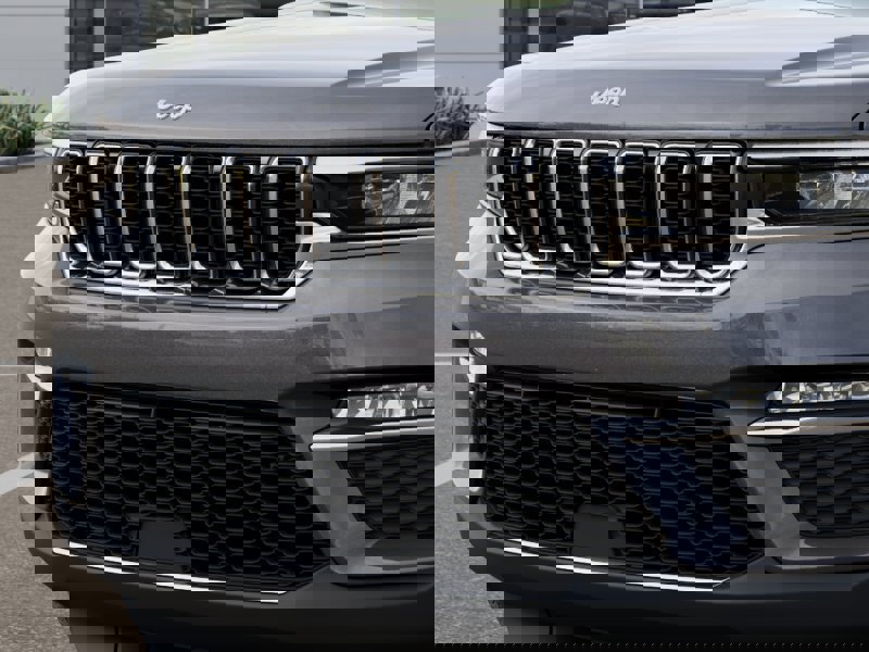 New 2025 Jeep Grand Cherokee Limited image 52