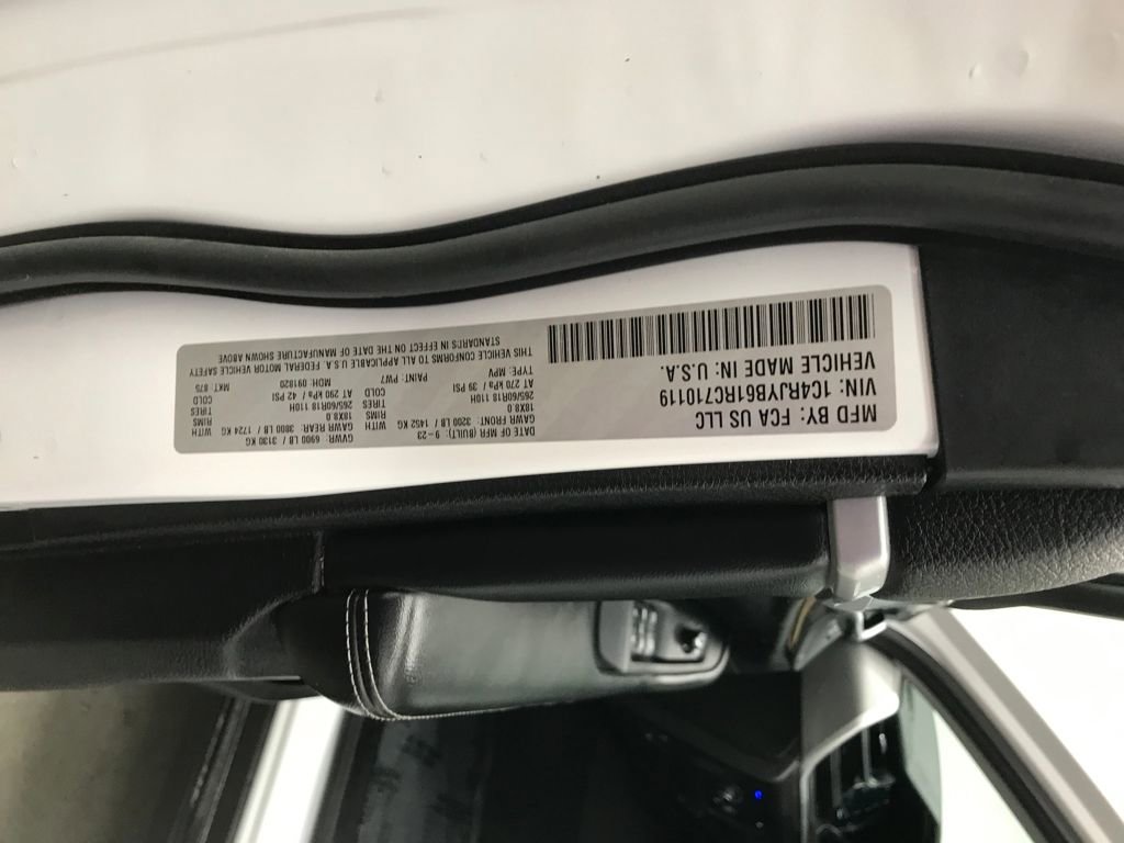 Used 2024 Jeep Grand Cherokee Limited 4xe image 29