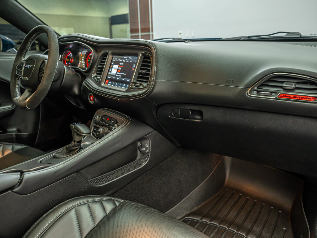 Used 2023 Dodge Challenger SRT Hellcat RWD image 47