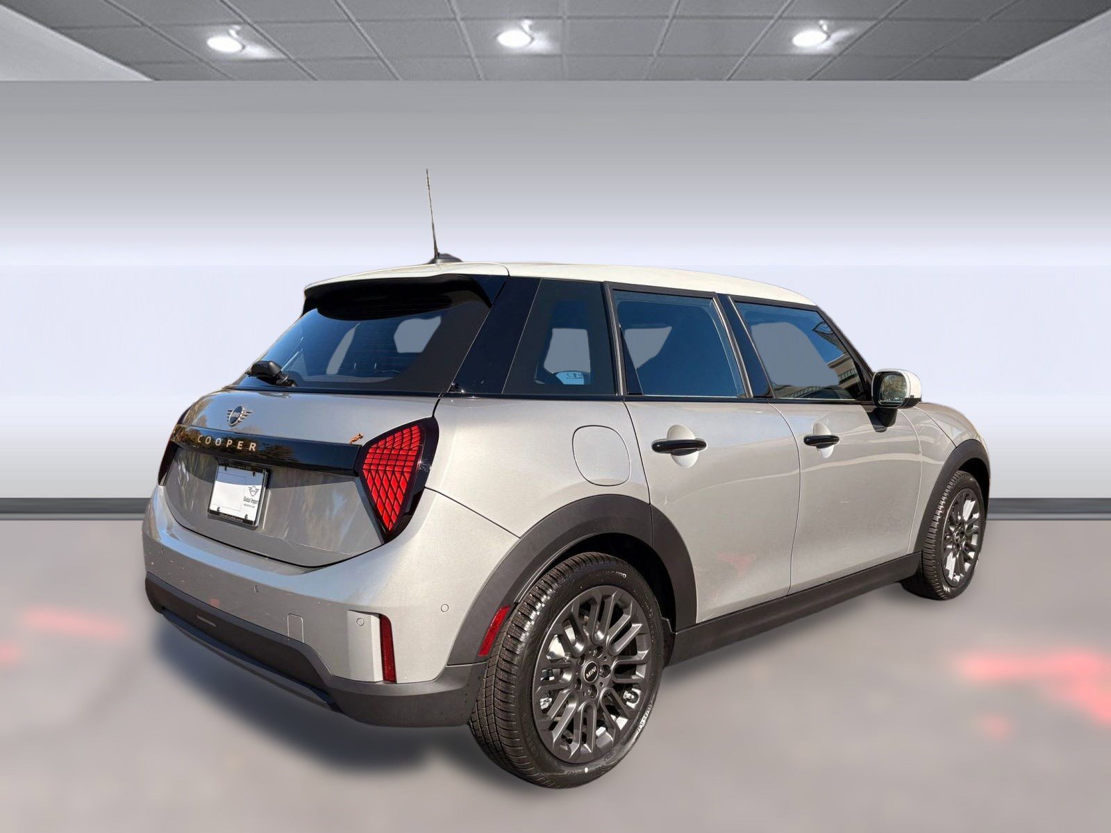 New 2026 MINI Cooper 4-Door Hardtop image 9