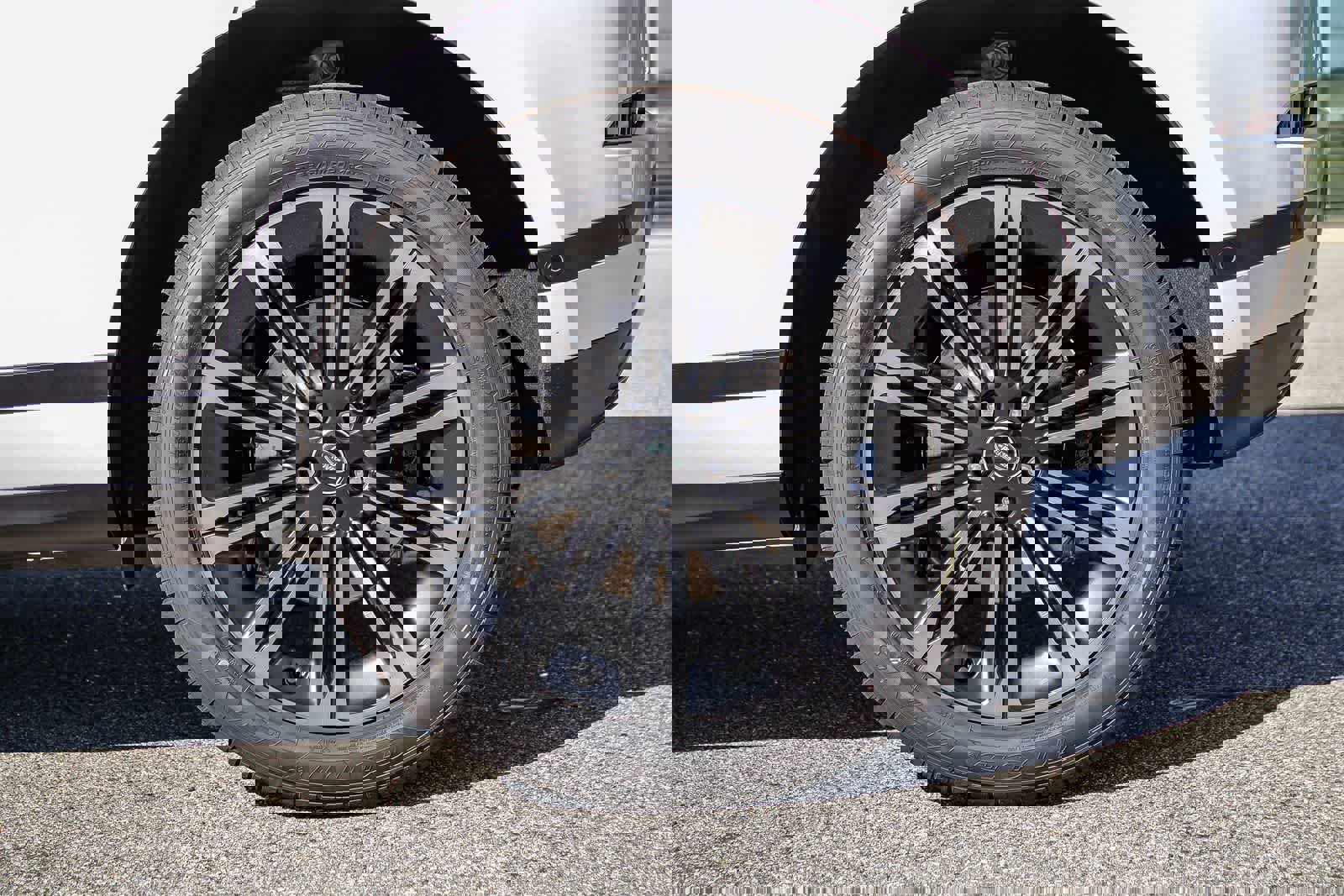 New 2026 Land Rover Range Rover Evoque S image 8