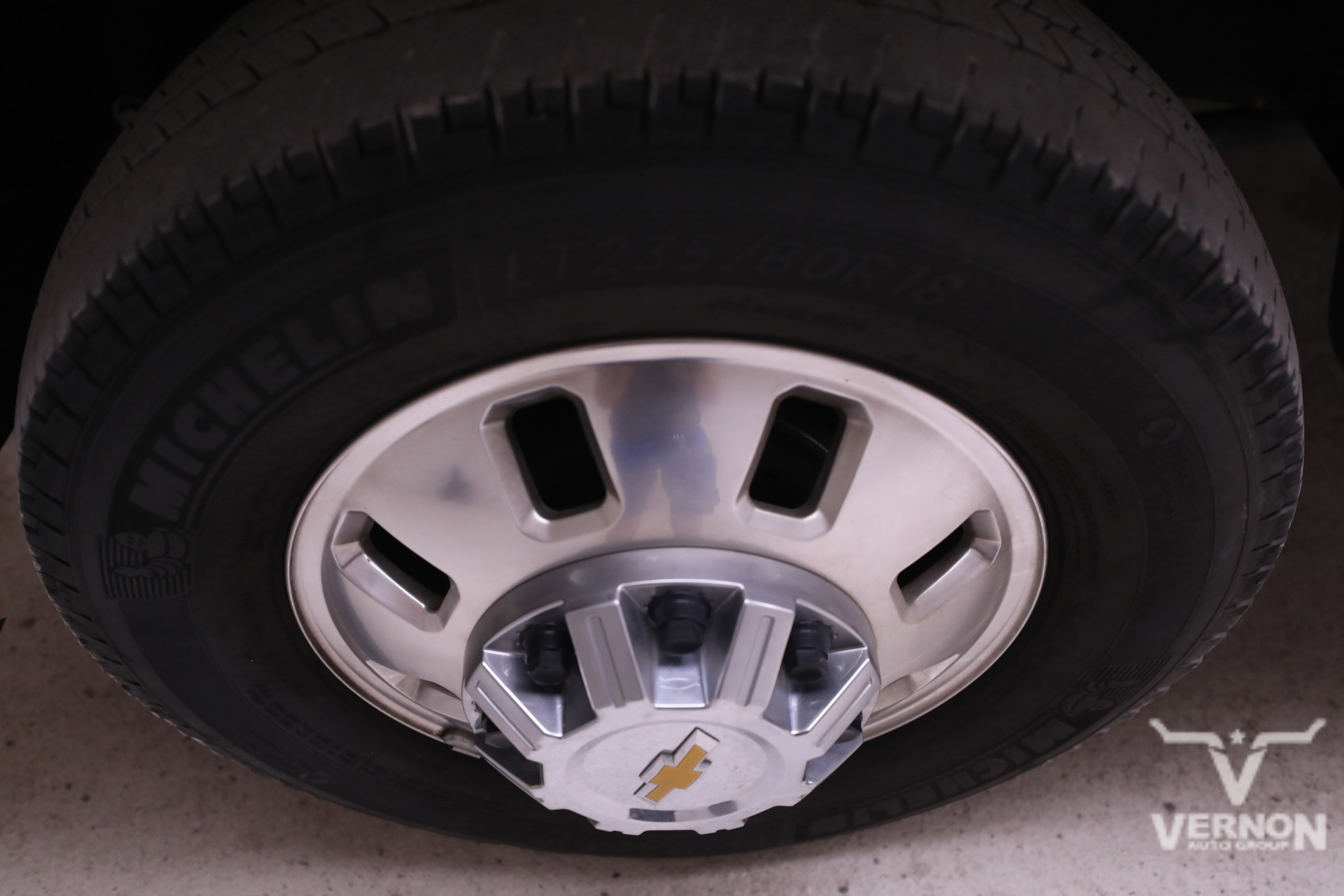 Used 2024 Chevrolet Silverado 3500 LTZ w/ LTZ Convenience Package image 31