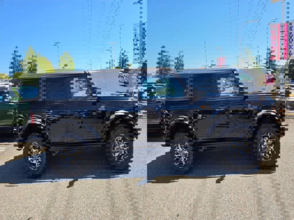 New 2025 Ford Bronco Badlands image 4