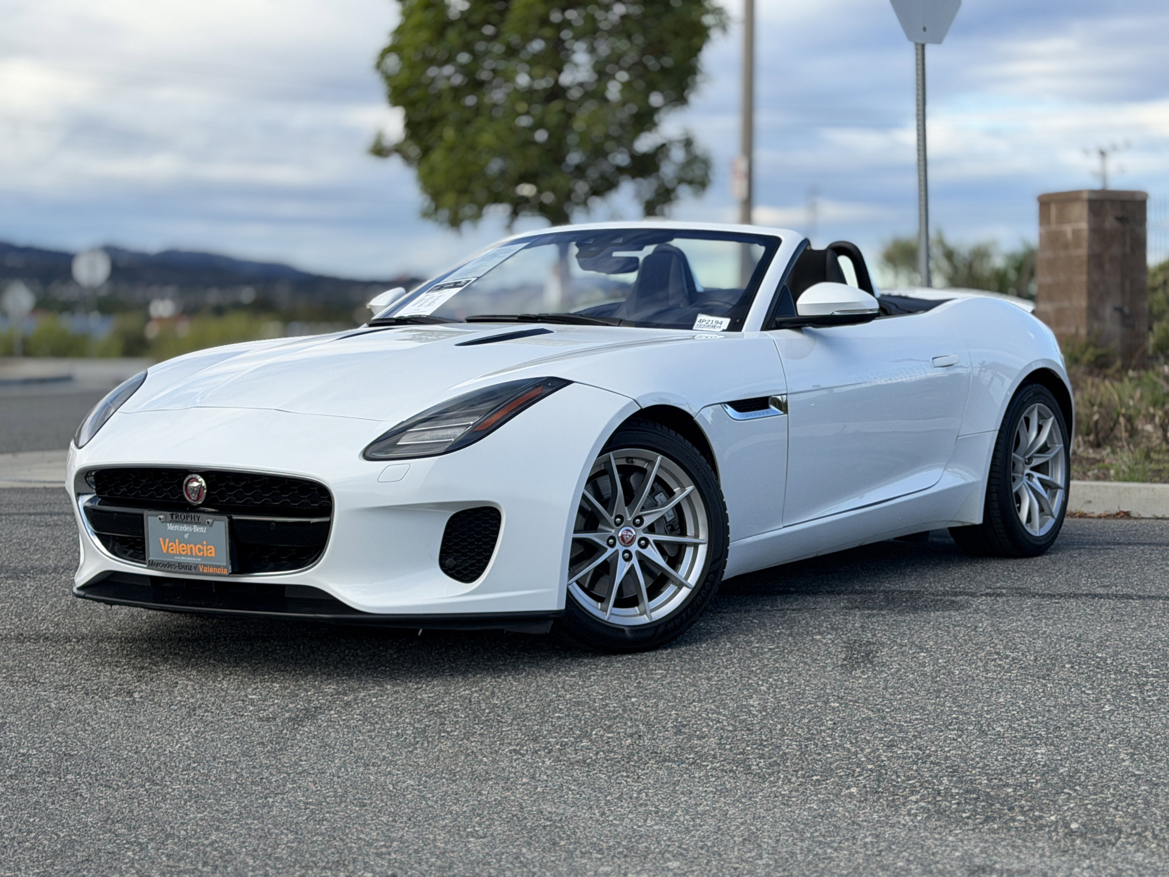 Used 2020 Jaguar F-TYPE Convertible image 2